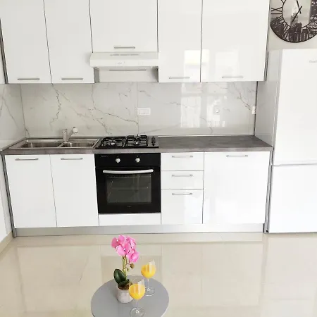 White * Pula